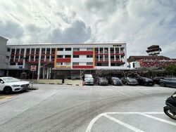 Tampines Street 81 (D18), Shop House #635832581